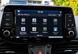 i30 Kombi Trend AUTOMATIK+Sitz&Lenkhz+LED+Navi, Schwarz, 2019, Foto 32 von 28