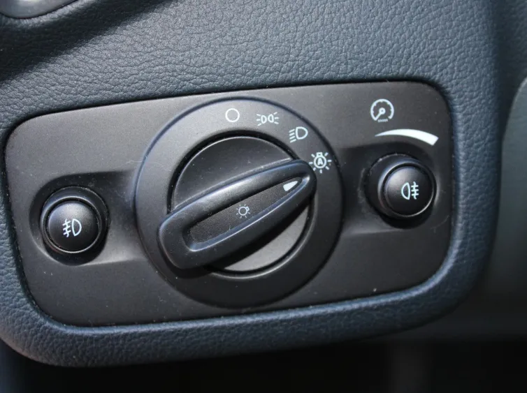 C-Max C-MAX Titanium*XENON+NAVI+PANORAMA+PDC*, Grau, 2013, Foto 17 von 31