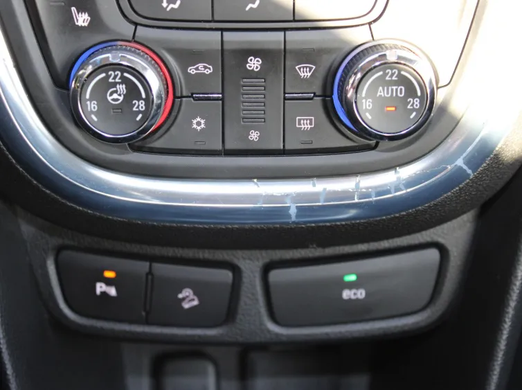 Mokka Edition ecoFlex*SITZHEIZ.+KLIMAAUTOM.+AHK*, Braun, 2015, Foto 18 von 26