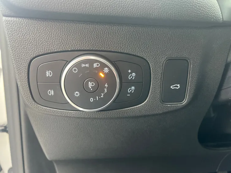 Focus Turnier Titanium Sitzheiz+PDC+Klimaau+LED, Silber, 2022, Foto 26 von 33