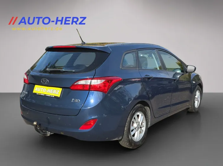 i30 cw blue Trend *KLIMA+TEMPOMAT+PDC+AHK*, Blau, 2018, Foto 12 von 30
