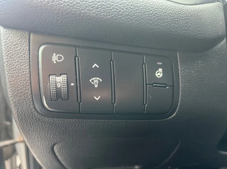 cee'd Sportswagon Klima+PDC+Sitz&Lenkradhzg+Navi, Silber, 2013, Foto 24 von 29