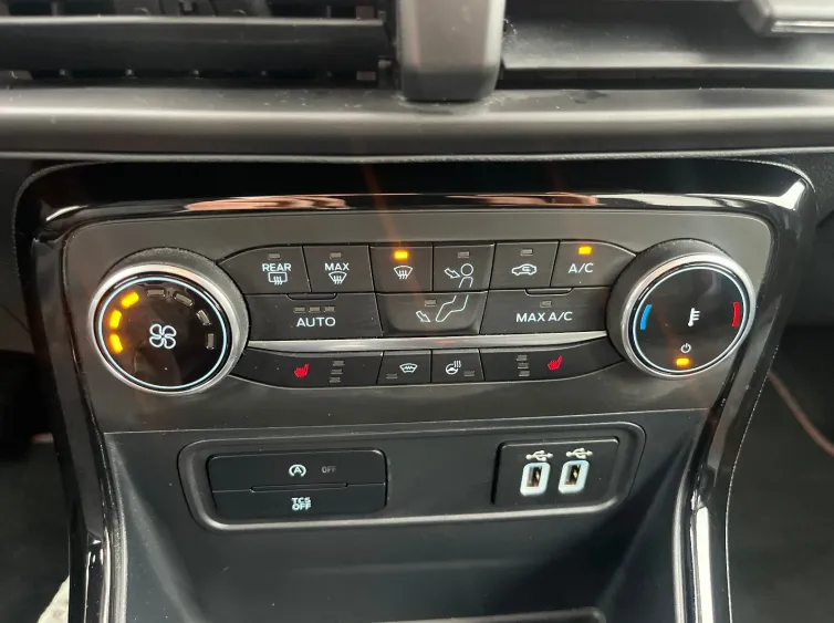 EcoSport ST-Line X Alcantara+LED+Sitz&Lenkhz+PDC, Schwarz, 2022, Foto 24 von 32