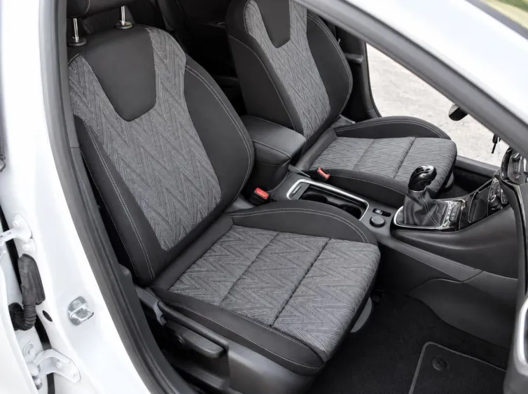 Astra K Sports Tourer *NAVI+DAB+PDC+LED+TEMPOM.*, Weiß, 2020, Foto 15 von 29