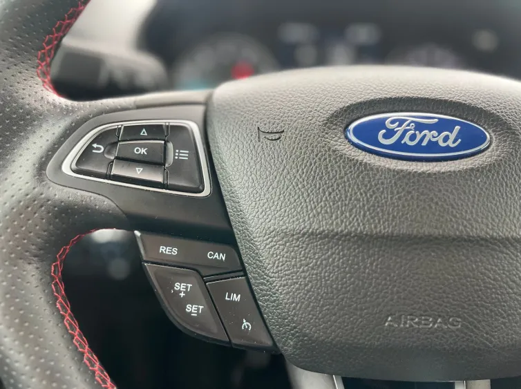 EcoSport ST-Line X Alcantara+LED+Sitz&Lenkhz+PDC, Schwarz, 2022, Foto 21 von 32