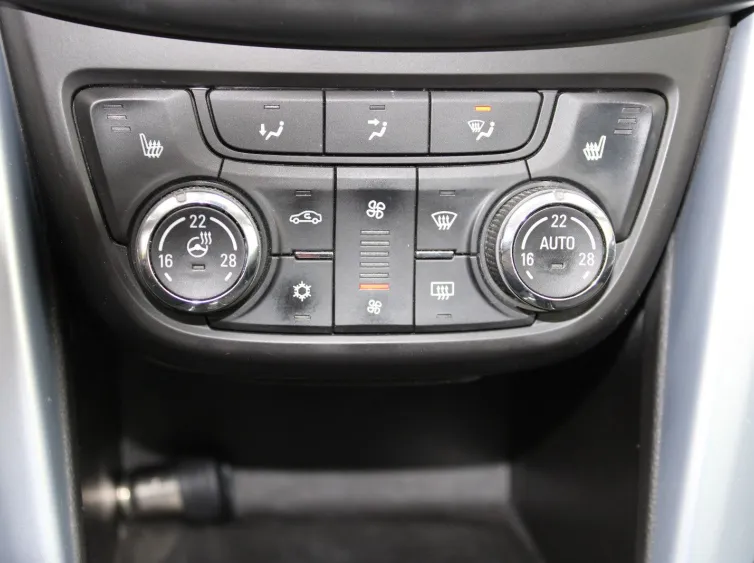 Zafira C Tourer Drive *KLIMAAUT.+SITZ&LENKRADH.*, Weiß, 2016, Foto 24 von 30