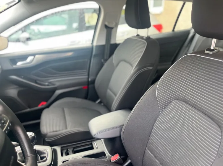 Focus Turnier Titanium Sitzheiz+PDC+Klimaau+LED, Silber, 2022, Foto 19 von 33