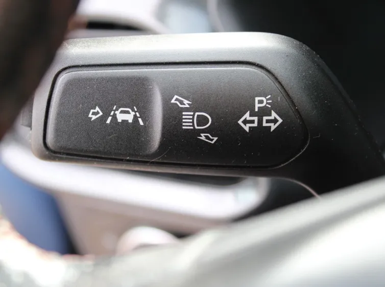 Fiesta ST-Line X Hybrid *Klimaaut+Sitz&Lenkradh*, Blau, 2021, Foto 21 von 34