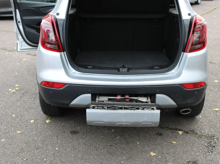 Mokka X Innovation *KLIMA+NAVI+SITZ&LENKRADHEIZ*, Silber, 2016, Foto 29 von 31
