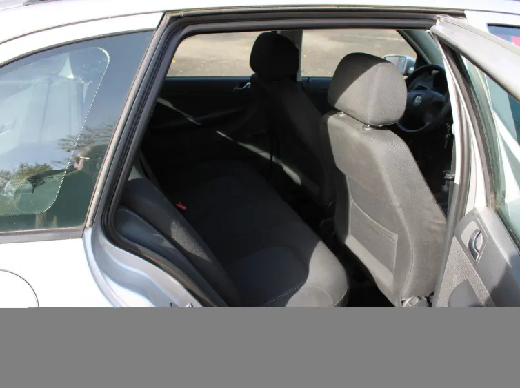 Fabia Combi Ambiente *KLIMA+TEMPOM.+AHK+PDC*, Silber, 2008, Foto 22 von 24