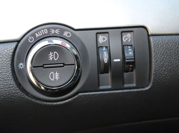 Mokka Edition ecoFlex*SITZHEIZ.+KLIMAAUTOM.+AHK*, Braun, 2015, Foto 22 von 26