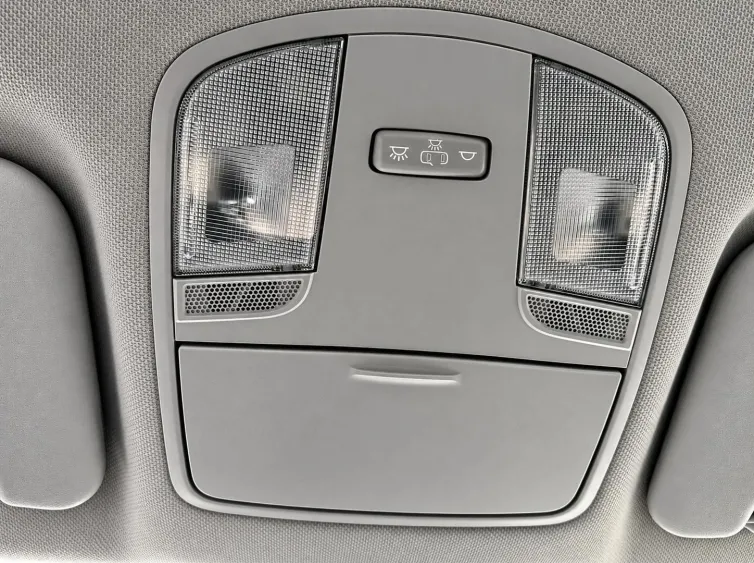 i30 Kombi Trend AUTOMATIK+Sitz&Lenkhz+LED+Navi, Schwarz, 2019, Foto 25 von 28