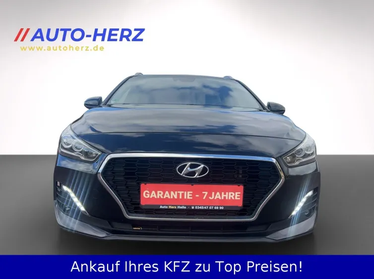 i30 Kombi Trend AUTOMATIK+Sitz&Lenkhz+LED+Navi, Schwarz, 2019, Foto 2 von 28