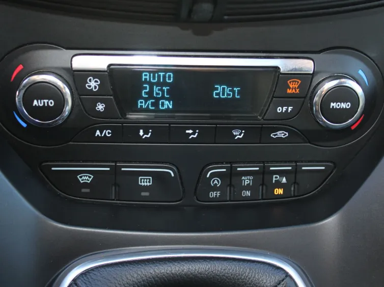 C-Max C-MAX Titanium*XENON+NAVI+PANORAMA+PDC*, Grau, 2013, Foto 25 von 31