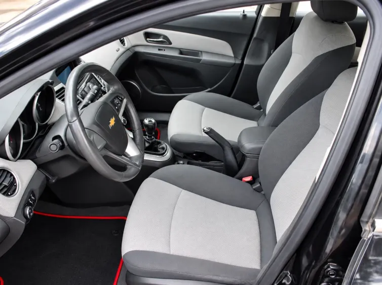 Cruze LS Limo. *KLIMA+PDC+NAVI+FREISPRECH*, Schwarz, 2012, Foto 13 von 27