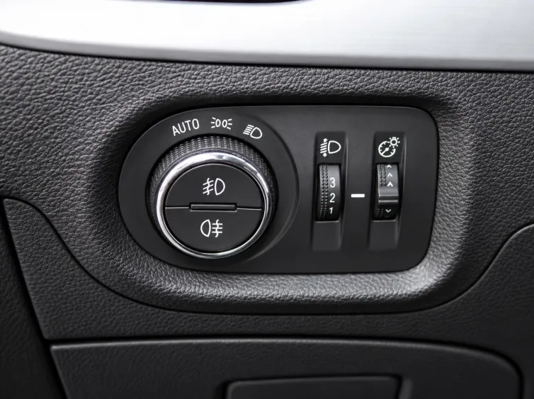 Astra K Sports Tourer *NAVI+DAB+PDC+LED+TEMPOM.*, Weiß, 2020, Foto 21 von 29