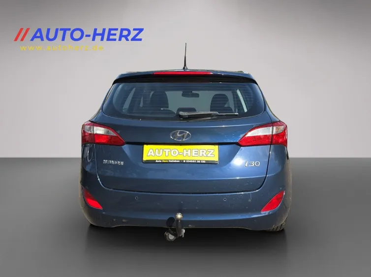 i30 cw blue Trend *KLIMA+TEMPOMAT+PDC+AHK*, Blau, 2018, Foto 11 von 30