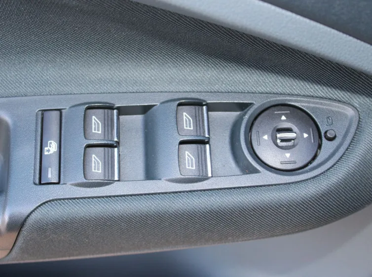 C-Max C-MAX Titanium*XENON+NAVI+PANORAMA+PDC*, Grau, 2013, Foto 16 von 31