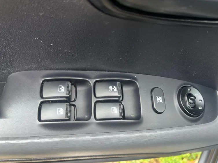 i10 5 Star Edition 5-Türig+Klima+PDC+Navi, Grau, 2014, Foto 22 von 28